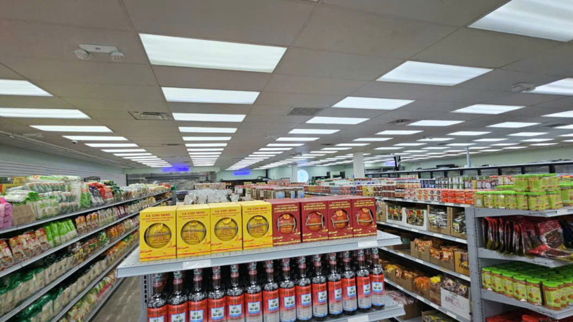 que-huong-market-display